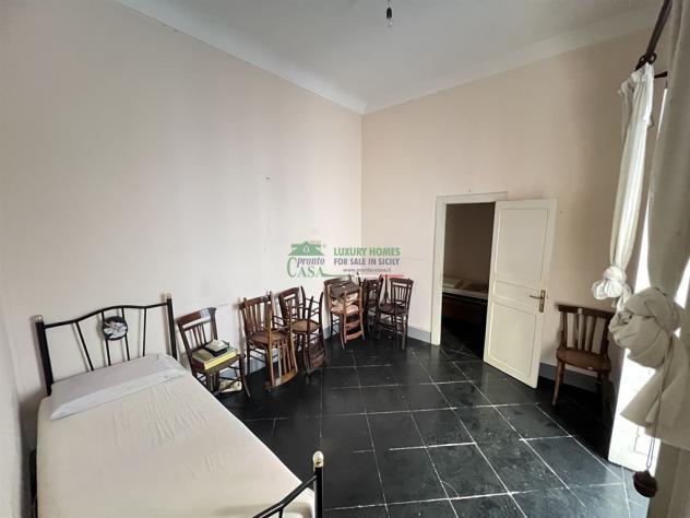 Rif. 9599 - Palazzetto d'Epoca con tripla esposizione in "Piazza Fonti", Ragusa - Foto 16