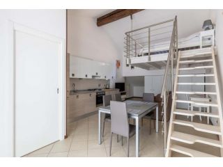 Sant'Isaia 78 - Cozy Mezzanine Apartment