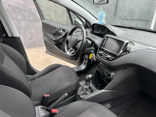 Peugeot 208 PureTech 82 Stop&Start 5 porte Active - Foto 8