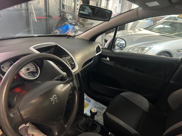 Peugeot 207 1.4 8V 75CV 5p. X Line - Foto 5
