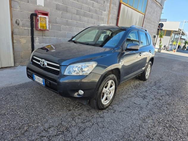 Toyota RAV 4 RAV4 2.2 D-4D 136 CV Luxury - Foto 2