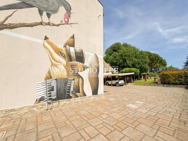 Villa indipendente con parco completamente ristrutturata - Foto 5