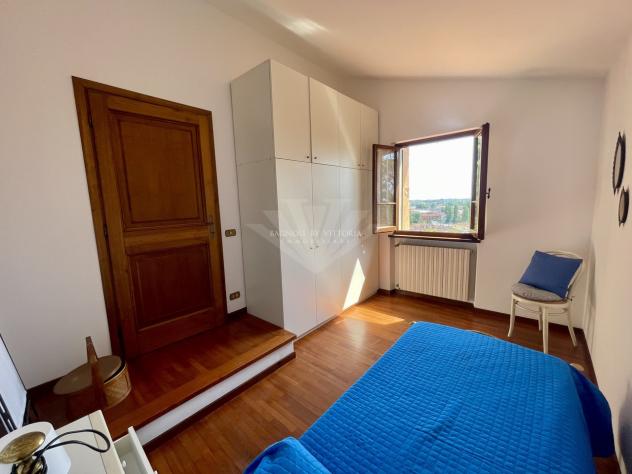 VILLA di 10 vani e di 240 mq (PIETRASANTA) rif. 302 - Foto 11