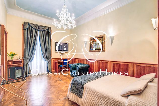 Prestigioso Appartamento Roma Centro con Affittacamere di Lusso