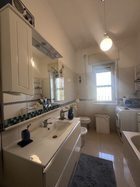 RIF. 526 FRONTE VILLAGGIO COPPOLA - APPARTAMENTO ARREDATO - Foto 10