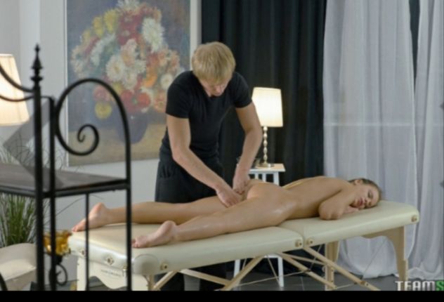 Operatore del Benessere top relax (Massage service)