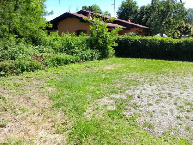 Villa di 184 m² con 4 locali e box auto doppio in vendita a Comabbio