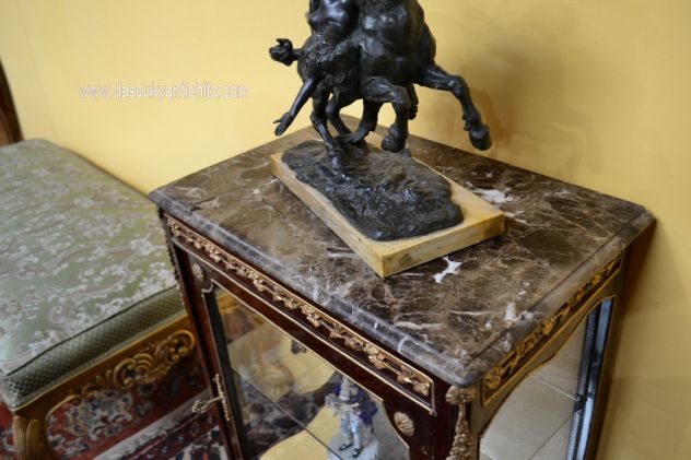 Vetrina con piano in marmo stile transizione Luigi XV - Foto 4