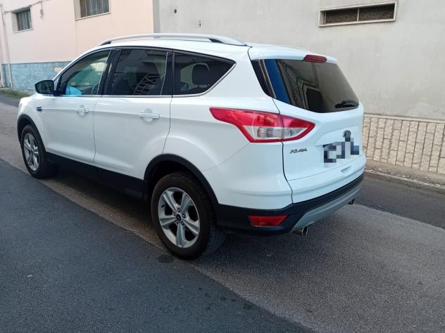 Ford Kuga 2.0 TDCI 120 CV S&S 2WD Business - Foto 5