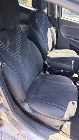 Lancia Ypsilon 1.2 69 CV 5 porte S&S Gold - Foto 8