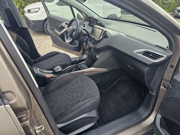 Peugeot 2008 PureTech 82 Allure - Foto 9