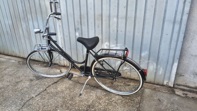 Bici da donna nera r. 26 freni a bacchetta
