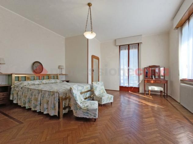 Villa di 450 m² con più di 5 locali e box auto doppio in vendita a Nebbiuno - Foto 17