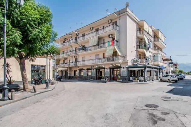 Scafati – storico bar in cessione con opzione acquisto immobile - Foto 8