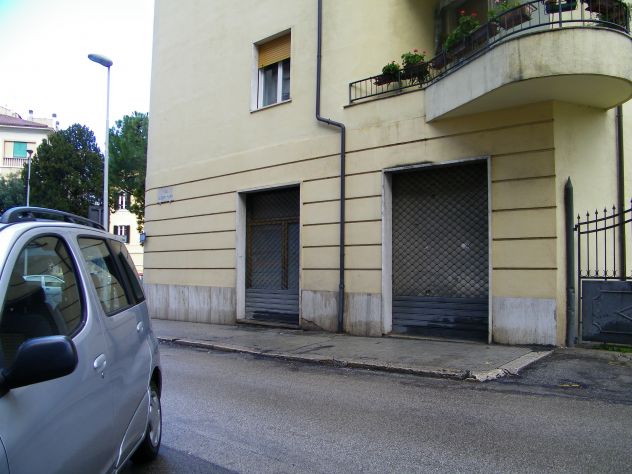 Locale commerciale zona centrale - Foto 4