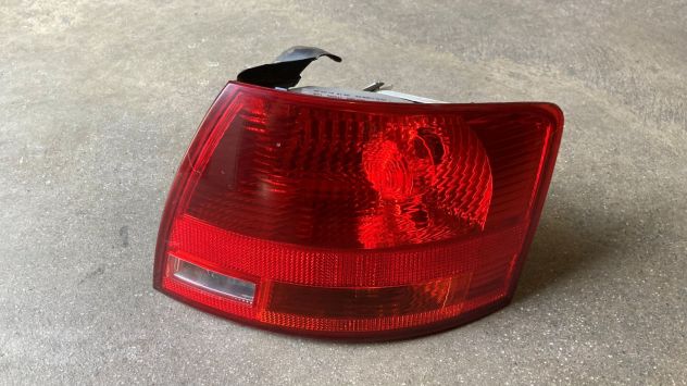 Fanale posteriore DX Audi A4 B7 SW del 2007 (8E9945906E)
