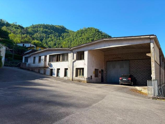 Capannone industriale in vendita a Chifenti - Borgo a Mozzano 4500 mq Rif: 1414431