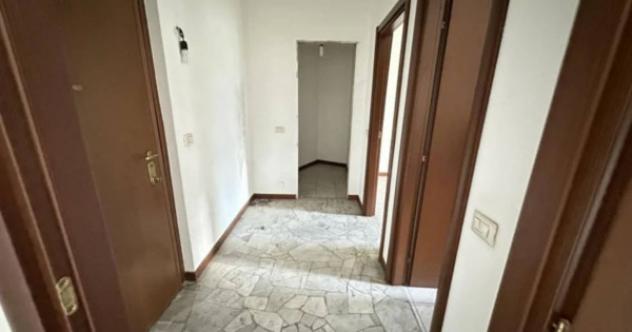 Immobile in asta di 45 m², box auto in vendita a Cinisello Balsamo - Foto 2