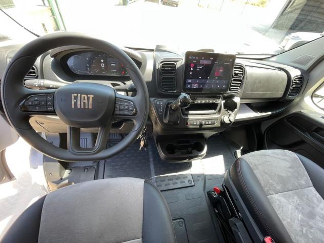 Renault Master Master 2.0 TD 170 CV AUTO HARAS ALLESTIMENTO STALLONI 5 POSTI CABINA - Foto 3