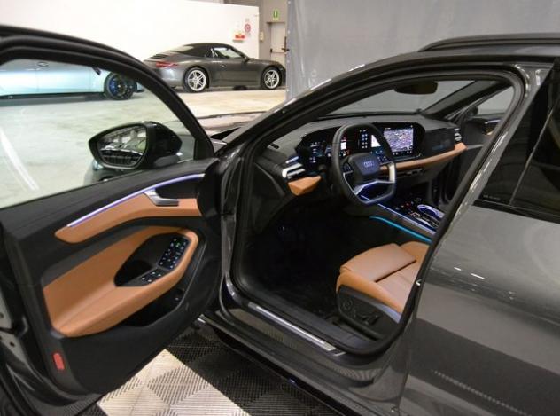 AUDI A6 Avant TFSI 270 kW S Tronic Quattro S Line Edition rif. 23268675 - Foto 2