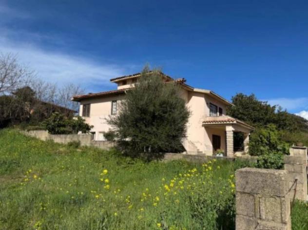 Immobile in asta di 207 m² con più di 5 locali e box auto in vendita a Calangianus - Foto 2