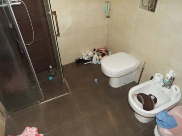 Immobile in asta di 261 m² con più di 5 locali e box auto in vendita a Lizzanello - Foto 11