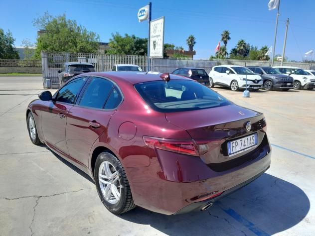 ALFA ROMEO GIULIA 2.2 MJT 150CV C. A. - Foto 6