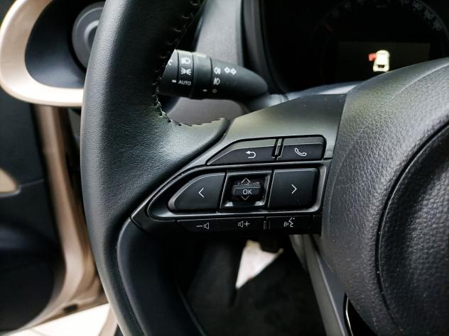 Toyota Aygo X 1.0 VVT-I 72CV TREND BICOLOR - LED CARPLAY CAMERA CERCHI R17" - Foto 6