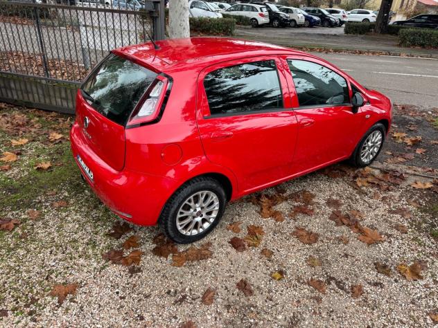 Fiat Punto 1.3 MJT II 75 CV 5 porte Lounge - Foto 4