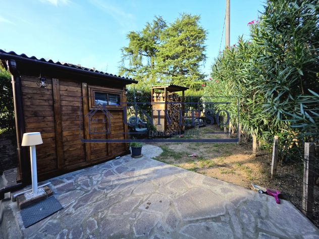 VILLETTA SINGOLA CON GIARDINETTO E BOX RISTRUTTURATA - Foto 7