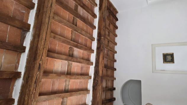 APPARTAMENTO di 4 vani e di 66 mq (PIETRASANTA) rif. P319 - Foto 15