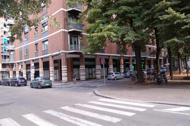 Bologna Piazza Azzarita - Affittasi ufficio