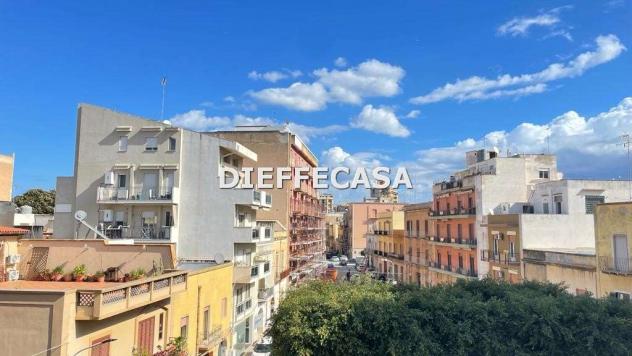 A2160 - In affitto a Marsala casa singola in centro su due elevazioni