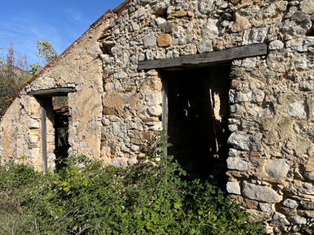 Giungano, Loc. Cerza Nera, terreno di circa 800 mq, con rudere vista mare di 130 - Foto 2