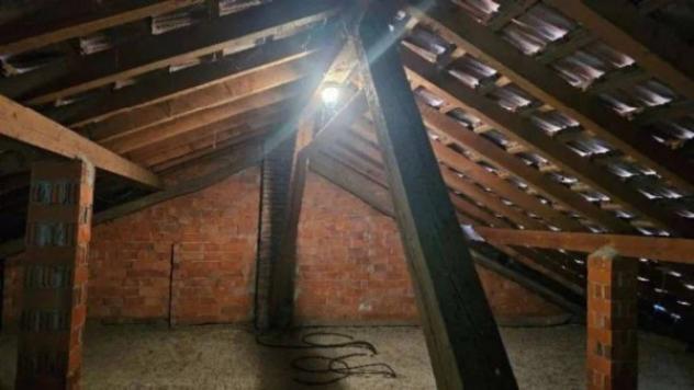 Immobile in asta di 322 m² con più di 5 locali e box auto doppio in vendita a Borgomanero - Foto 6