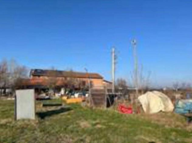 Immobile in asta di 1426 m² con più di 5 locali e box auto in vendita a Reggiolo - Foto 7