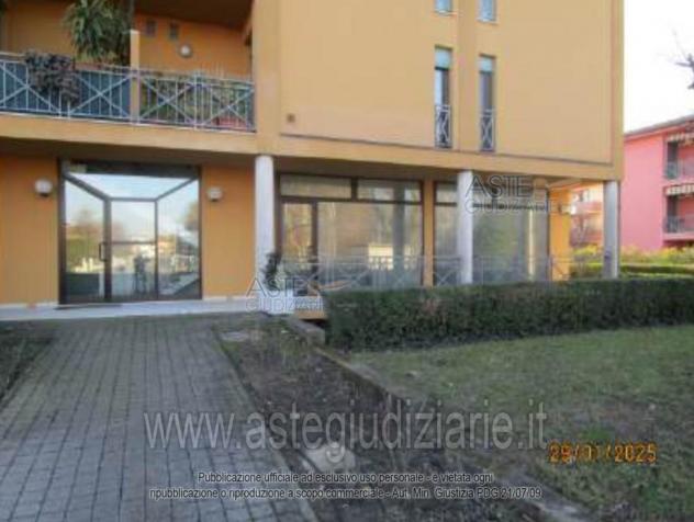 IMMOBILI-IMMOBILE COMMERCIALE-Via A. Mantegna, 58, 46010 Curtatone MN, Italia