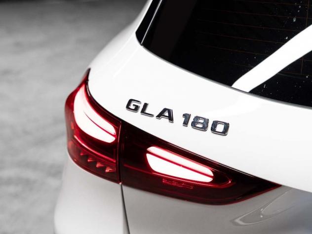 Mercedes-Benz GLA GLA 180 AMG Line Extra - Foto 10