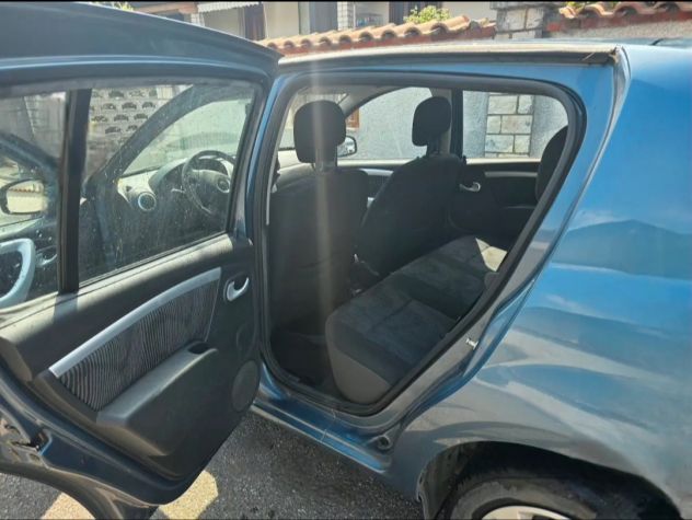 Dacia Sandero 5 porte usata molto poco - Foto 6