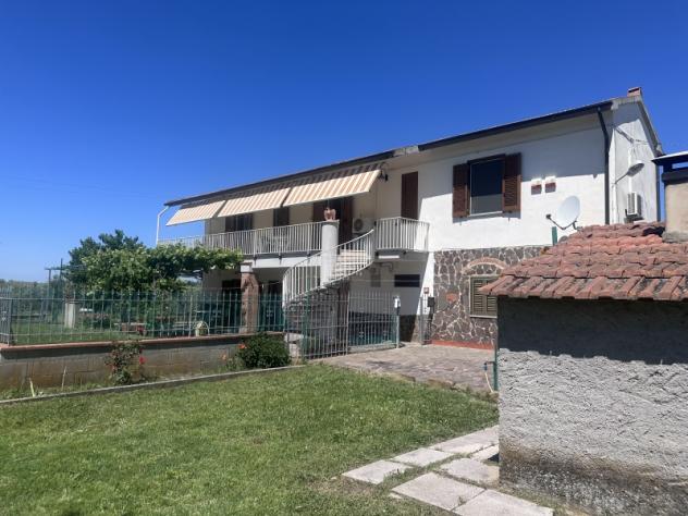 A POCHI MINUTI DAL CENTRO DI BAGNO DI GAVORRANO BELLISSIMA CASA IN CAMPAGNA - Foto 2