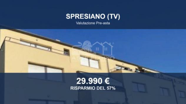 Immobile in asta di 147 m², box auto in vendita a Spresiano