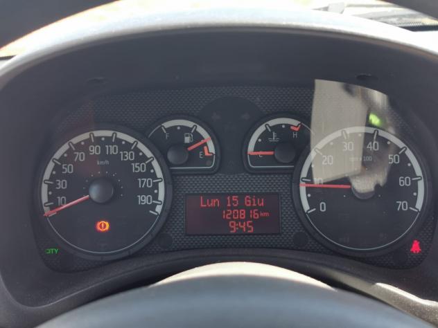 Fiat Panda 1.2 Dynamic Natural Power - 2010 - Foto 10