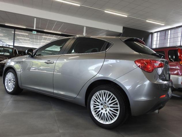 ALFA ROMEO - Giulietta - 2.0 JTDm-2 170 CV Distinctive-Pelle C.L.17 - Foto 4