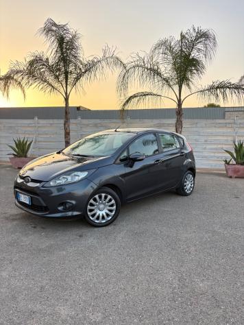 Ford Fiesta 1.2 5 porte con soli 76.000 kilometri - Foto 3