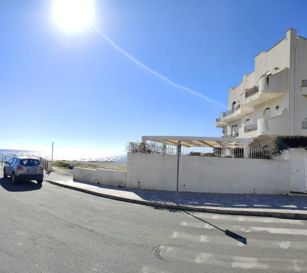 Appartamento in vendita a Giardini-Naxos