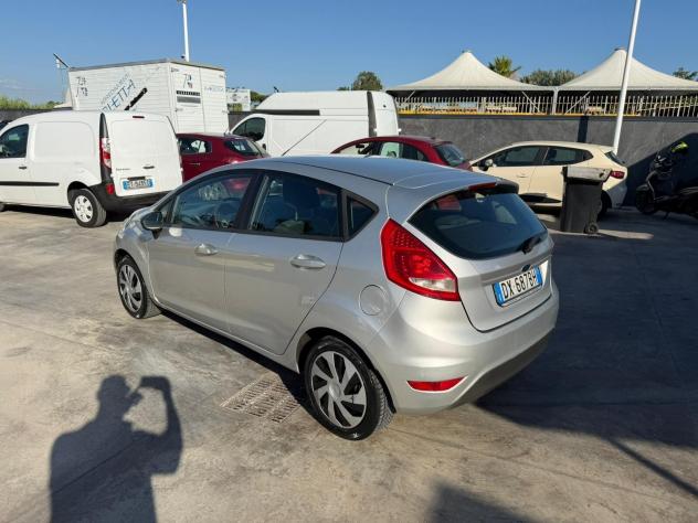 Ford Fiesta 1.4 5 porte Bz.- GPL Titanium - Foto 4