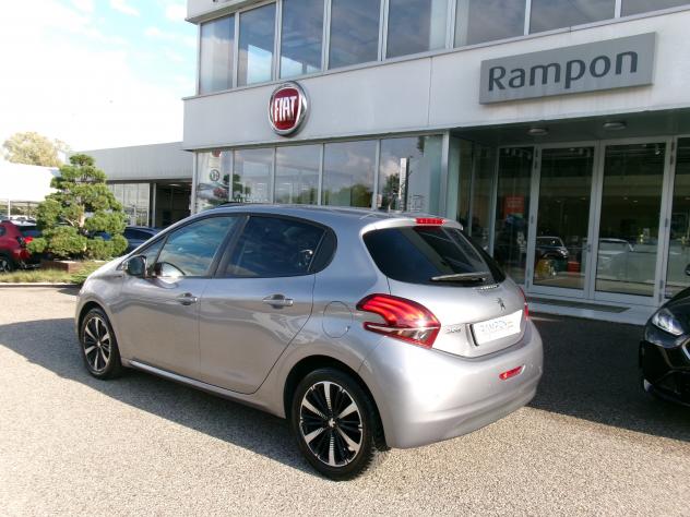 Peugeot 208 208 5p 1.2 puretech Allure s&s 82cv neopatentati - Foto 4