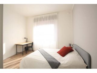 Room in Via Giuseppe Soli, Modena for 77 m² with 3 bedrooms
