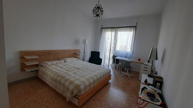 STANZA PER STUDENTESSA/ZONA SAN GIOVANNI BOSCO/LINEA A SUBAUGUSTA