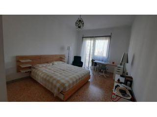 STANZA PER STUDENTESSA/ZONA SAN GIOVANNI BOSCO/LINEA A SUBAUGUSTA